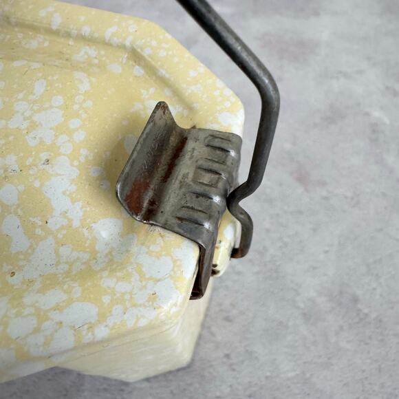 Vintage French Enamel Lunch Box Pail Kitchen Decor Graniteware Enamelware Yellow - Picture 11 of 13